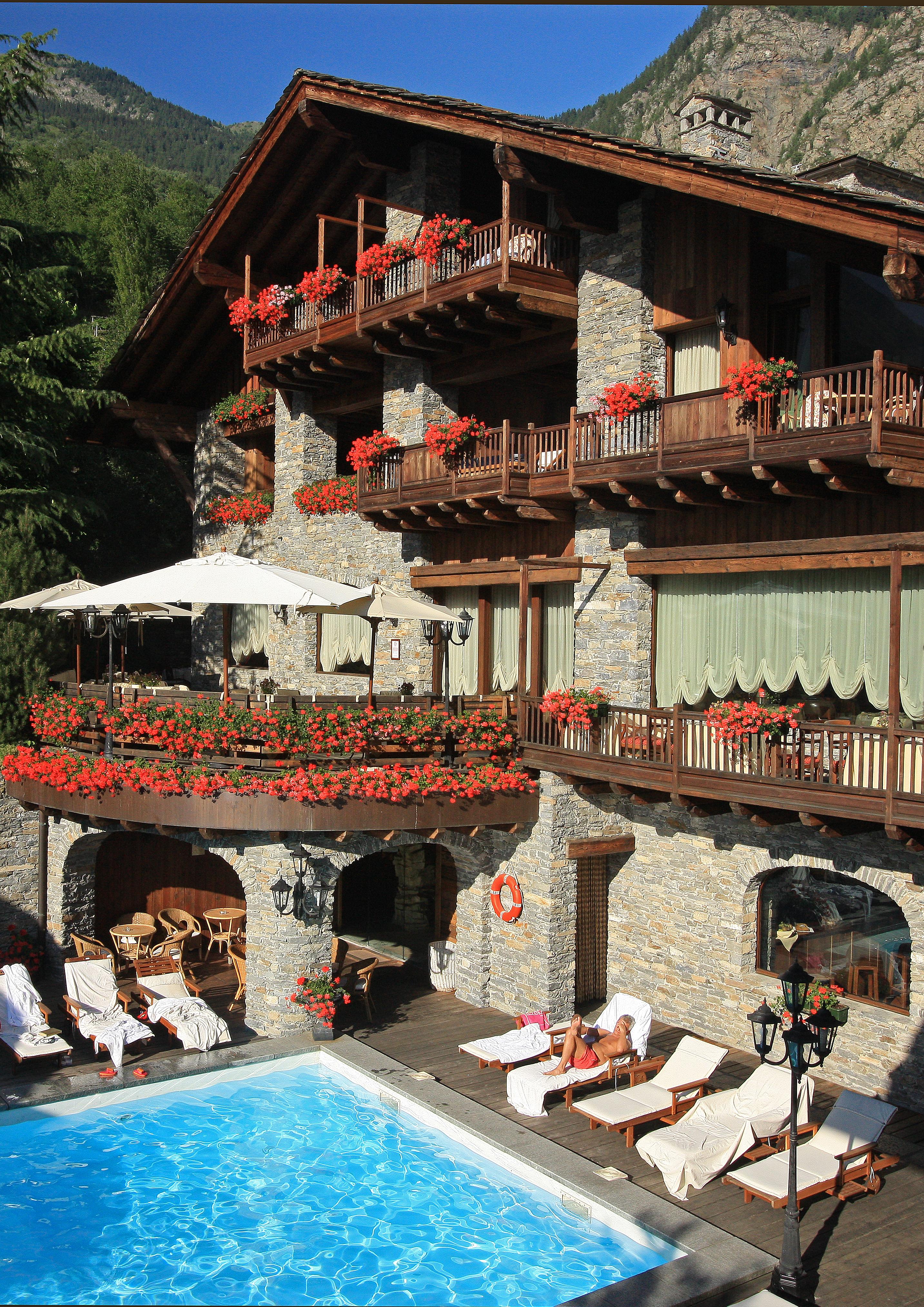 Relais Mont Blanc Hotel & Spa La Salle Esterno foto
