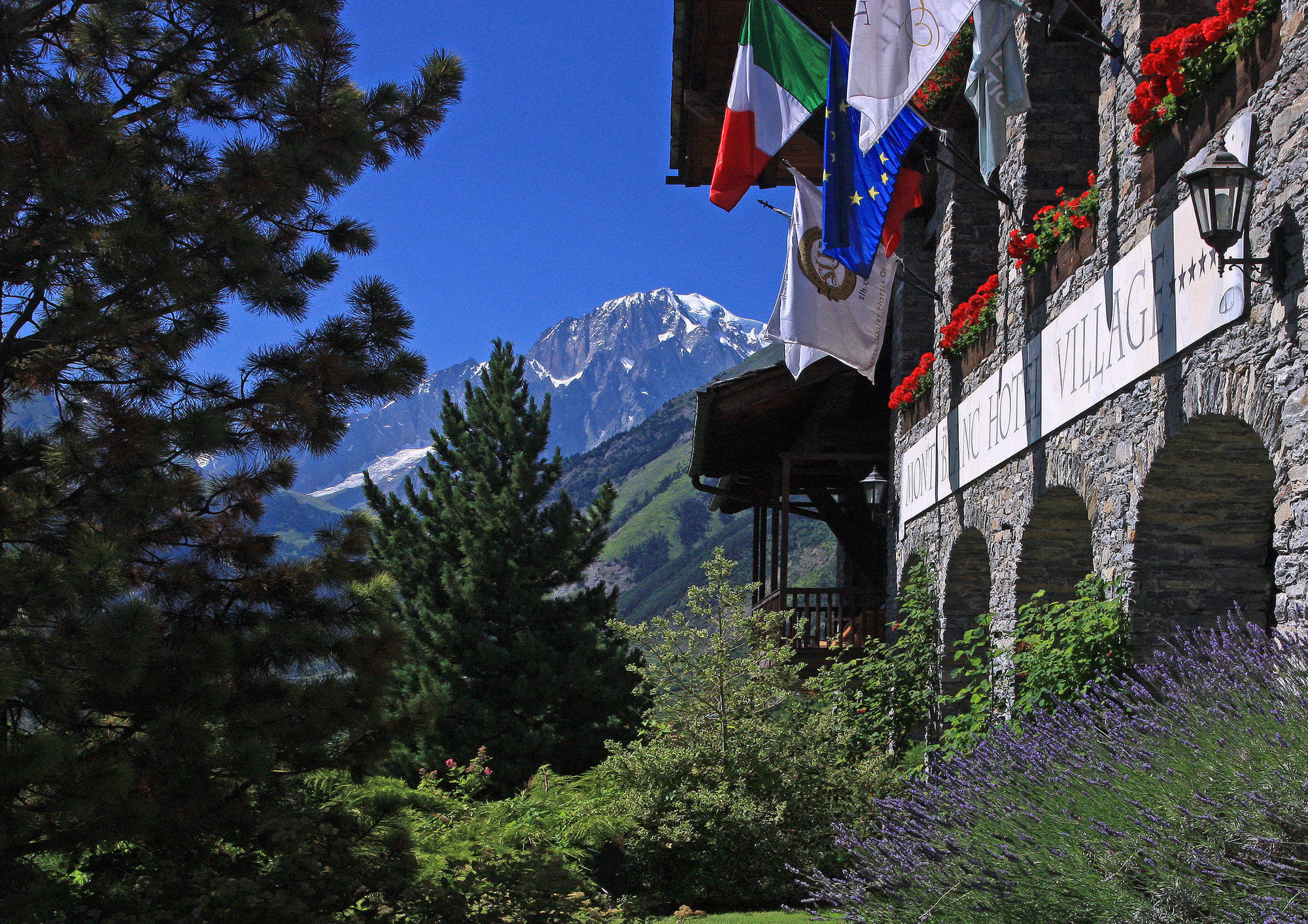 Relais Mont Blanc Hotel & Spa La Salle Esterno foto
